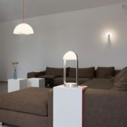 NAMIZNA TOUCH ZATEMNILNA LED SVETILKA BRENDA Z BREZŽIČNIM POLNILCEM MOBILNIH TELEFONOV 400 mm 5,4W 3000K NAMIZNA TOUCH ZATEMNILNA LED SVETILKA BRENDA Z BREZŽIČNIM POLNILCEM MOBILNIH TELEFONOV 400 mm 5,4W 3000K