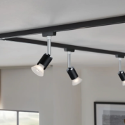 SVETILKA ZA TIRNI SISTEM SPOT PURE II GU10 V DVEH BARVAH