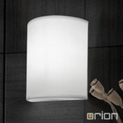 STENSKA SVETILKA UFO E14 V TREH BARVAH