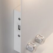ZATEMNILNA STENSKA DVOJNA LED SVETILKA Z DVEMA STIKALOMA IN USB VHODOM JARINA 4,5W+1,6W 3000K