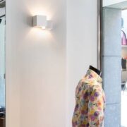 STENSKA SVETILKA IZ MAVCA PLASTRA CUBES G9