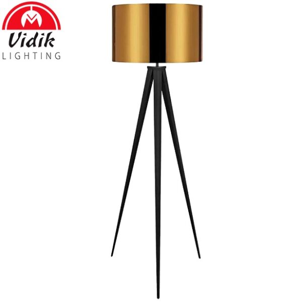 STOJEČA SVETILKA 1575 mm 1XE27