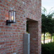 ZUNANJA STENSKA SVETILKA FLAIR E27 IP44