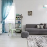 VISEČA SVETILKA MAVIA fi 200 mm 3XE27 V DEVETIH BARVAH