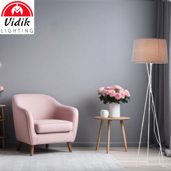 STOJEČA SVETILKA GRAY 1670 mm 1XE27