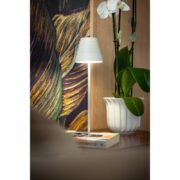 AKUMULATORSKA NAMIZNA TOUCH ZATEMNILNA LED SVETILKA FIZZI 2,5W 4000K BELA ALI ČRNA IP54