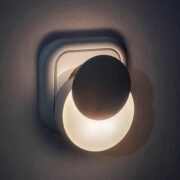 NOČNA LED LUČKA ZA V VTIČNICO ZOFE 0,3W 3000K