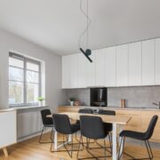 VISEČA LED SVETILKA ALARIC 3W 3000K