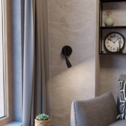 STENSKA LED SVETILKA S STIKALOM OLIVANDINO 3,8W 3000K BELA ALI ČRNA