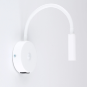 STENSKA SVETILKA S STIKALOM IN USB VHODOM ENZO 1XG9 V TREH BARVAH