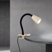 NAMIZNA SVETILKA S ŠČIPALKO DOTTY GU10 V DVEH BARVAH