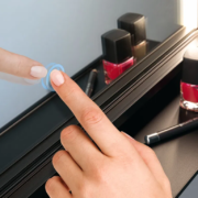 OGLEDALO Z LED SVETILKO MIRRA LED MIRROR 620X450 mm 11W 3000K DO 6500K IP44