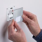 SENZORSKA VGRADNA LED SVETILKA ZA V DOZO TSARO LEADER 1W 2700K V TREH BARVAH SENZORSKA VGRADNA LED SVETILKA ZA V DOZO TSARO LEADER 1W 2700K V TREH BARVAH