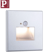 BARVNA VZVRATNA KAMERA PZ409 170° Z 2 LED DIODAMA