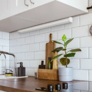 LED SVETILKA S STIKALOM TONIC 900 mm 20W 3000K IP44 KROM ALI BELA